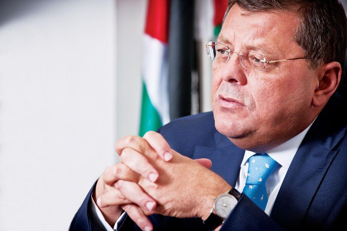 Hikma signs exclusive license agreement to commercialise novel acne drug