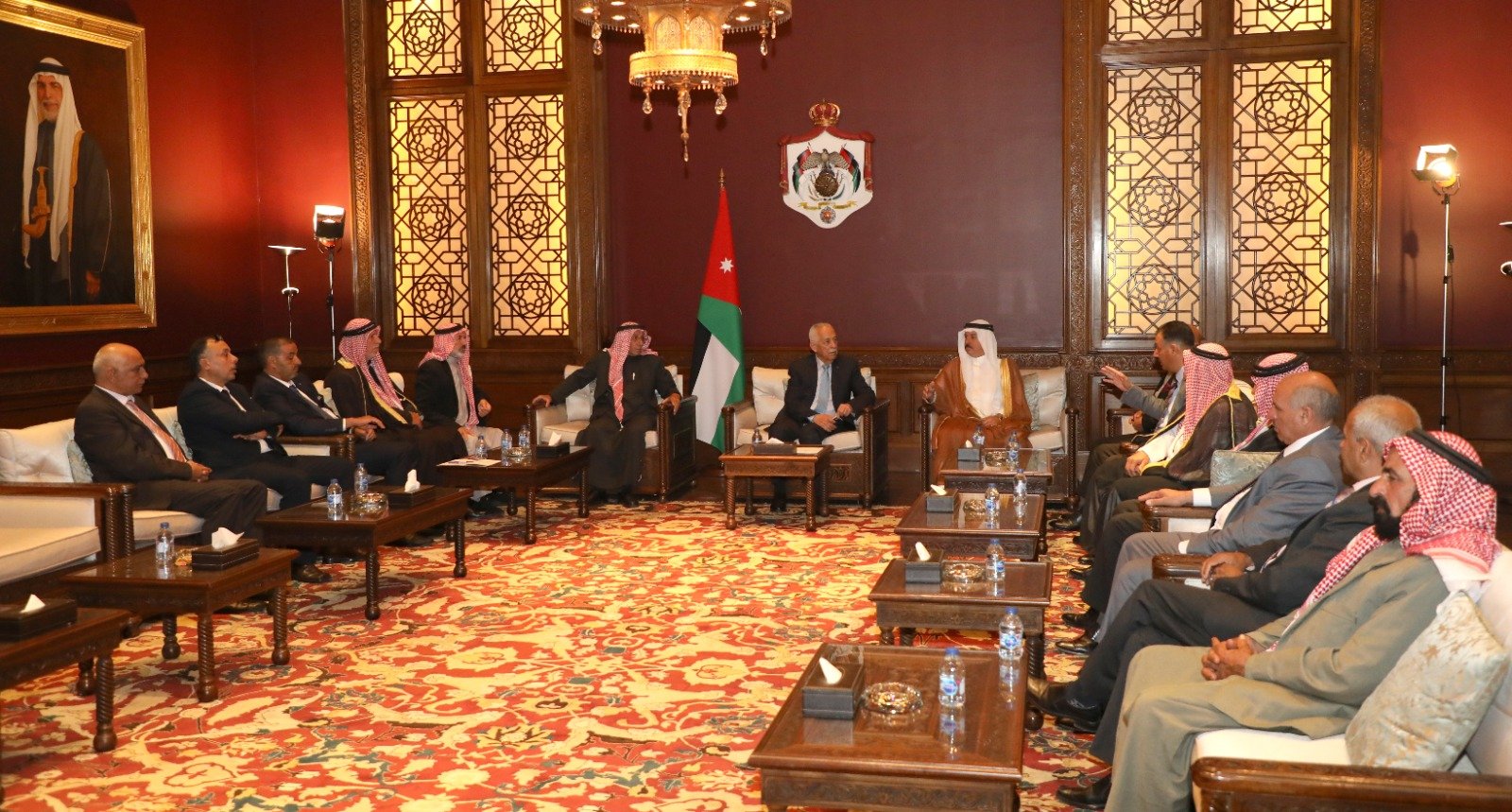 العيسوي يلتقي اعضاء مجلس عشائر الطفيلة