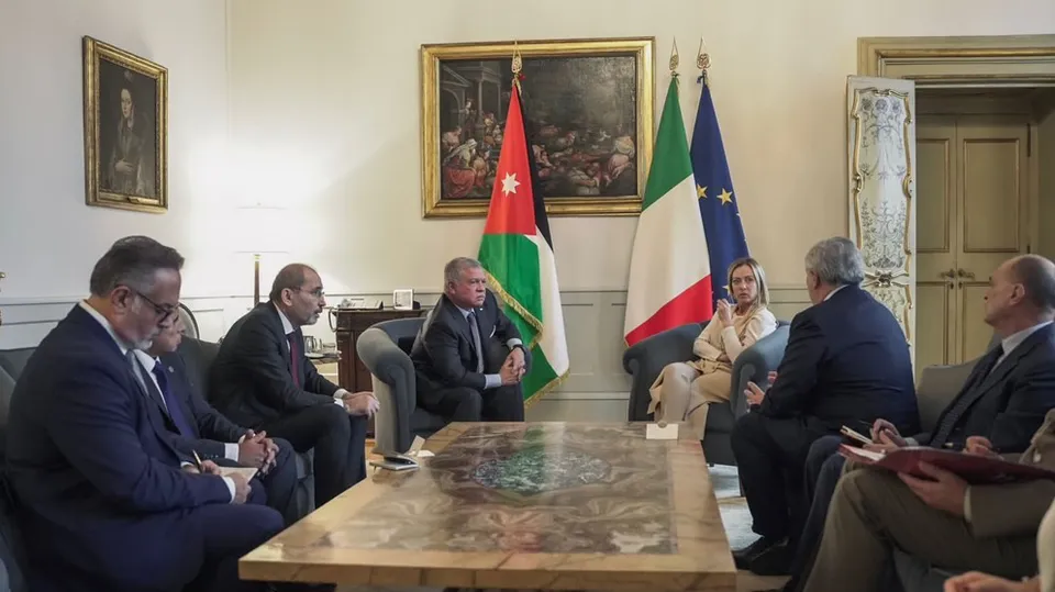 King meets Italy PM, calls for urgent provision of aid to Gaza