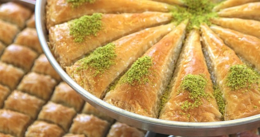 Restaurant and pastry sales drop 65% in Jordan amid Gaza conflict and school expenses