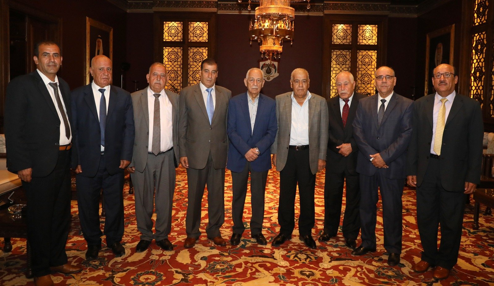 العيسوي يلتقي وفدا من عشيرة انجادات