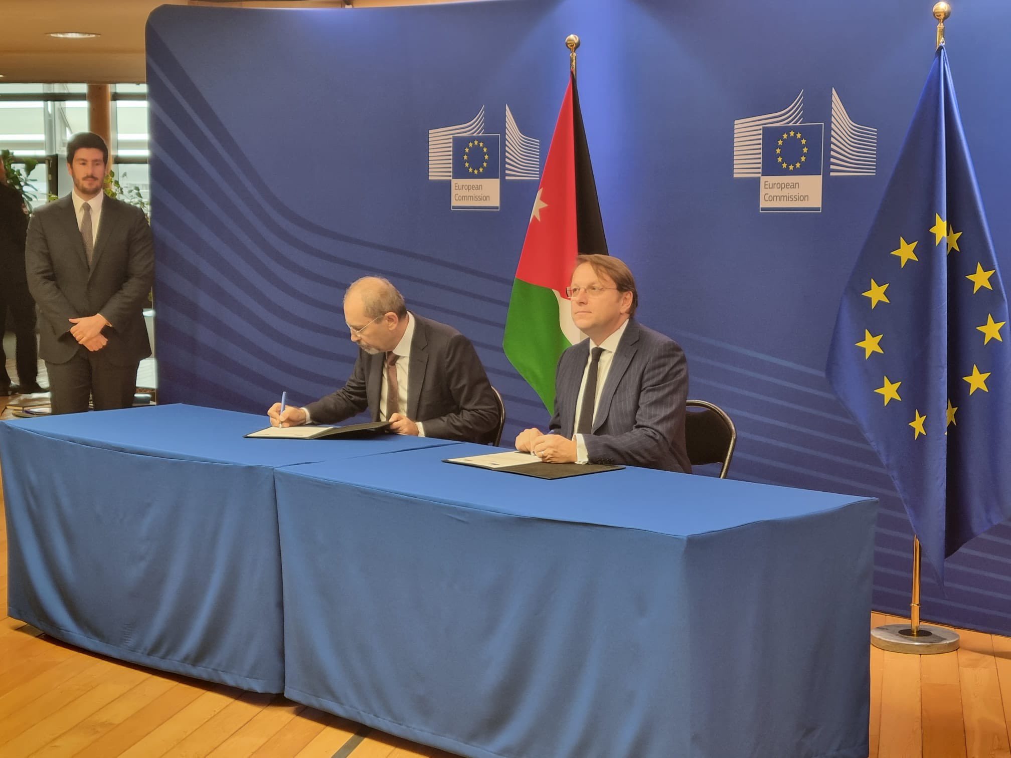 EU pledges over € 900 million in aid to Jordan during King’s visit