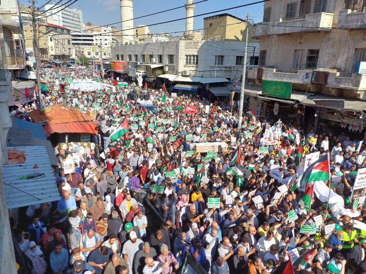 Jordanians rally in support of Palestinians amid Israeli attacks