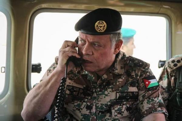 الملك يطمئن هاتفياً على كوادر المستشفى الميداني الاردني في غزة..فيديو