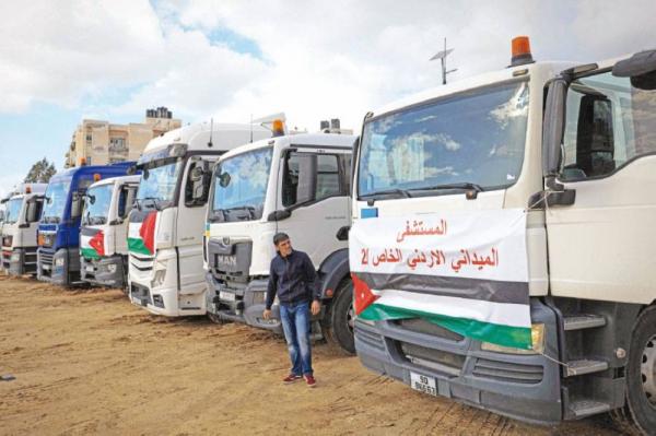 Palestinians in southern Gaza get medical aid from Jordanian hospital