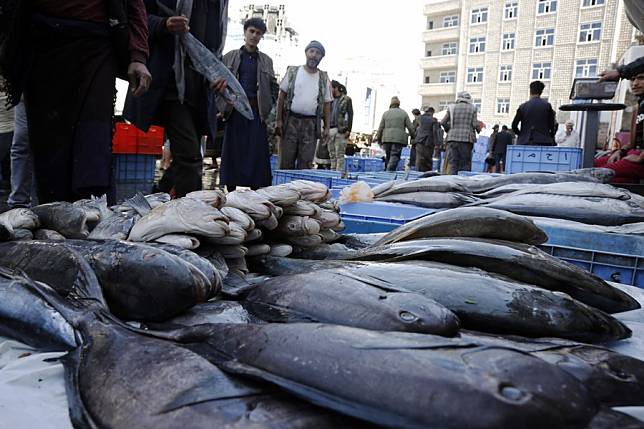 Jordan opens its doors to Yemeni food imports