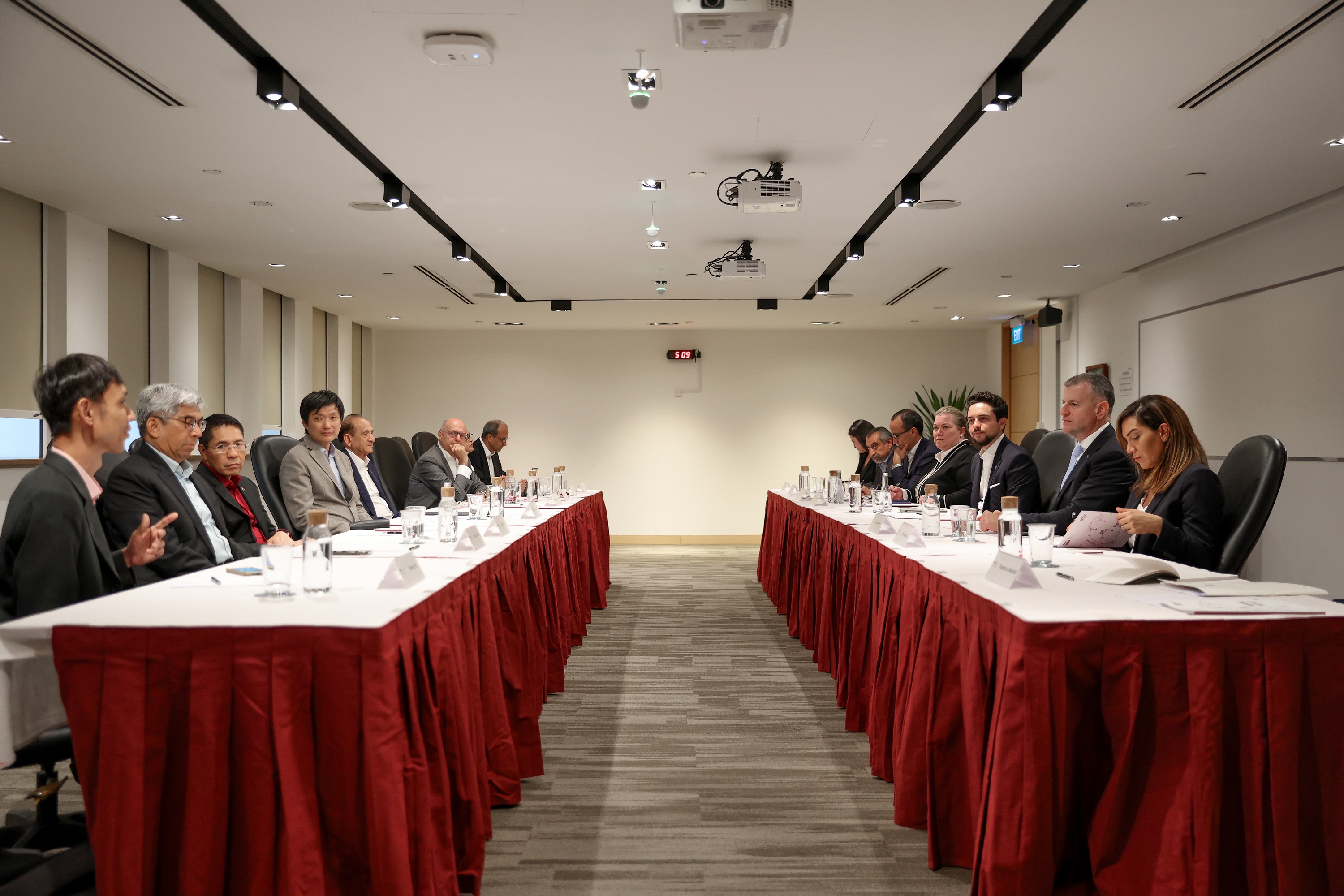 Crown Prince visits Lee Kuan Yew School of Public Policy at National University of Singapore