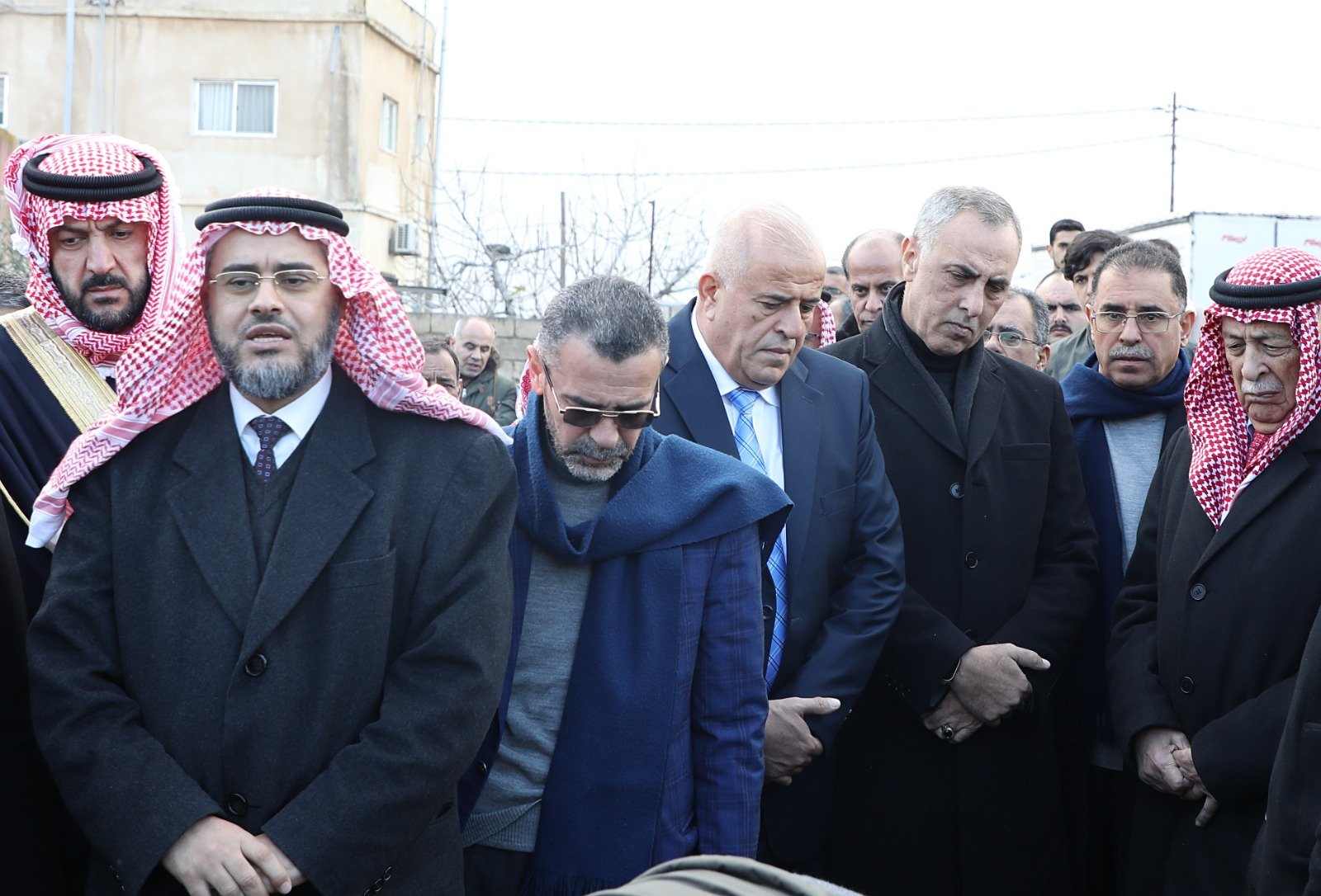 مندوبا عن جلالة الملك وسمو ولي العهد.. العيسوي يشارك في تشييع جثمان العين السابق محمد صامد الرقاد 