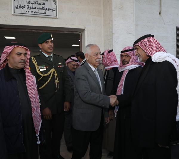 مندوبا عن الملك وولي العهد .. العيسوي يعزي قبيلة الحويطات