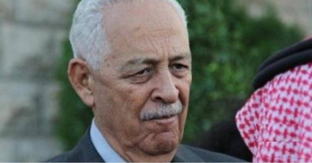 مندوبا عن الملك وولي العهد... رئيس الديوان الملكي يشارك في تشييع جثمان مدير المخابرات الأسبق طارق علاء الدين 