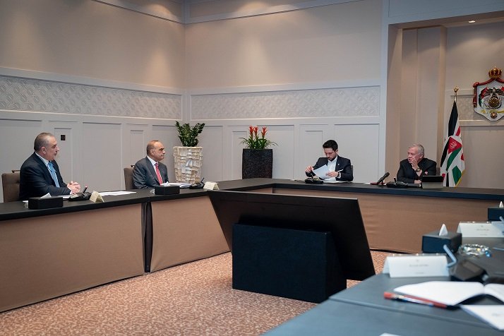 King briefed on progress in implementing public sector modernisation