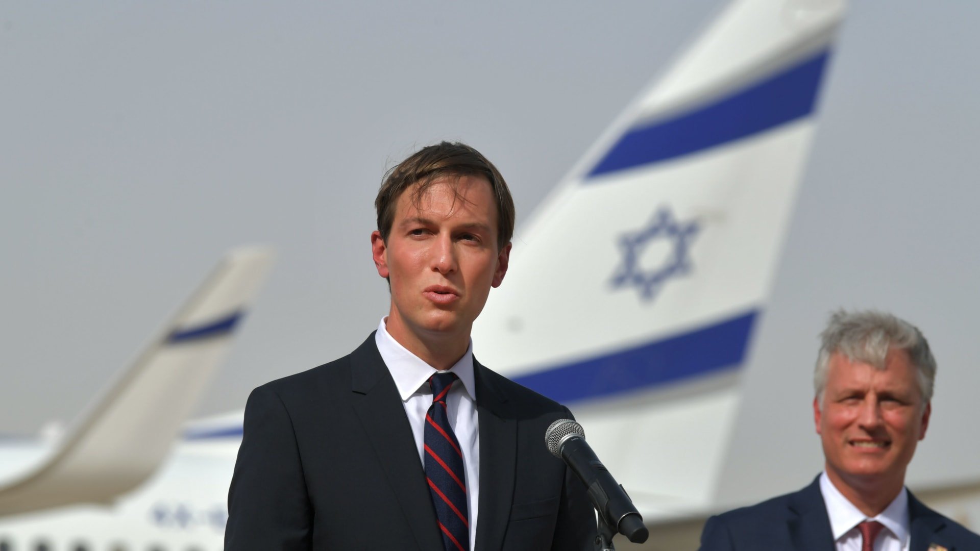 اقتراح عاصف من صهر ترامب: يمكن نقل الفلسطينيين لمصر