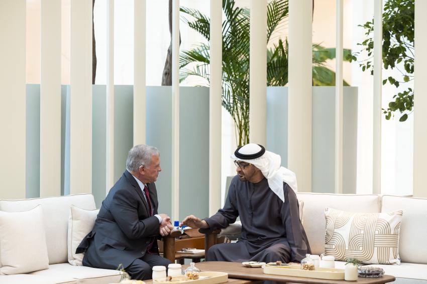 King meets UAE president in Abu Dhabi