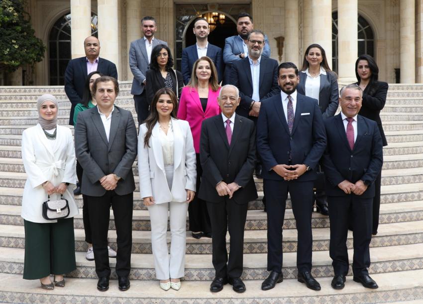 العيسوي يلتقي إعلاميين ونشطاء تواصل اجتماعي