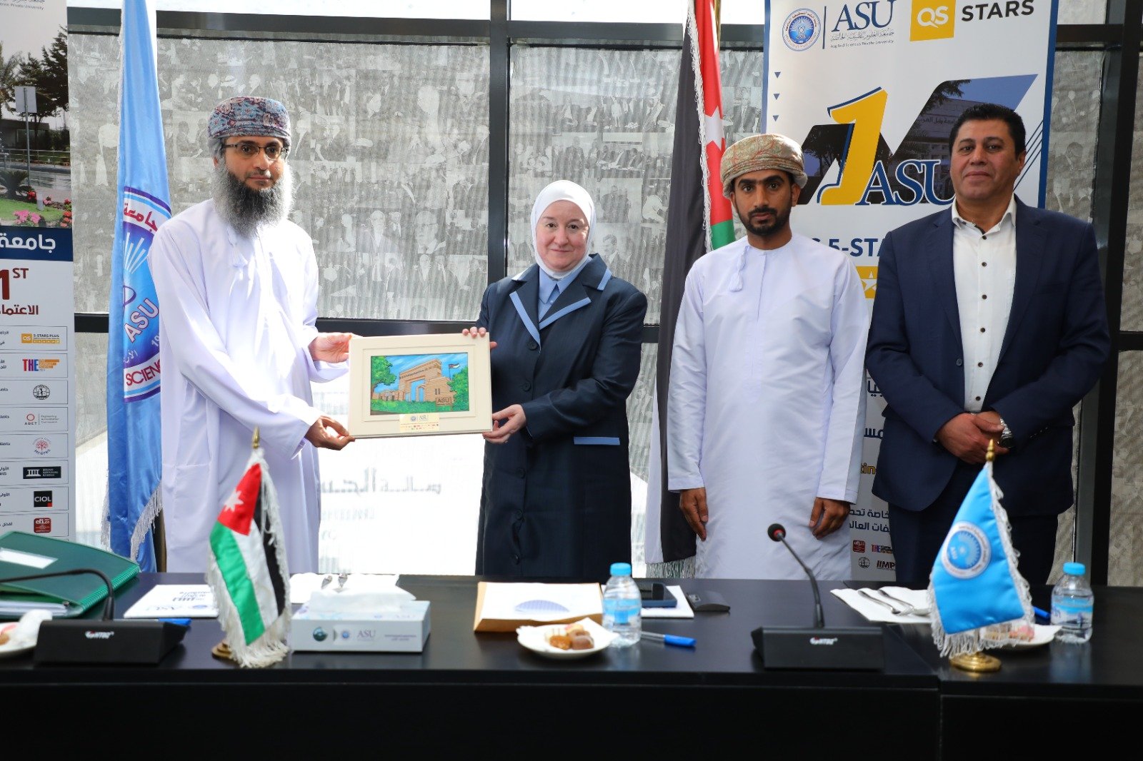 جامعة العلوم التطبيقية الخاصة تستقبل وفداً من وزارة التعليم العالي والبحث العلمي والابتكار العماني