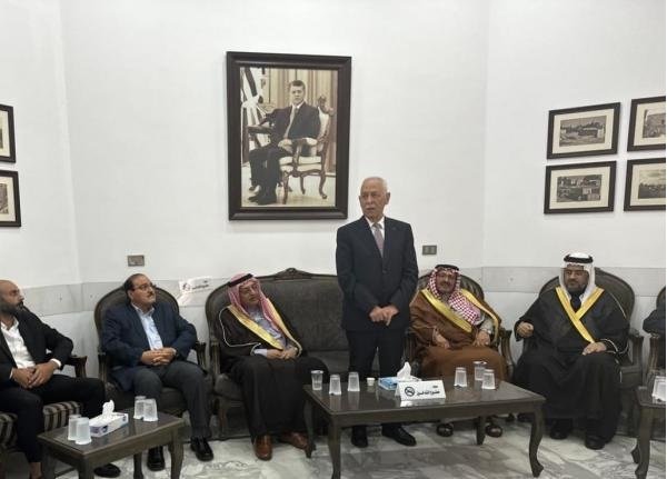 مندوبا عن الملك وولي العهد .. العيسوي يعزي عشيرة الفلاحات