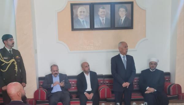 مندوبا عن الملك وولي العهد .. العيسوي يعزي عشيرة الروسان