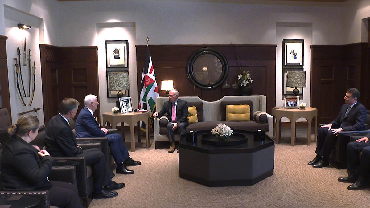 King receives UK House of Commons speaker