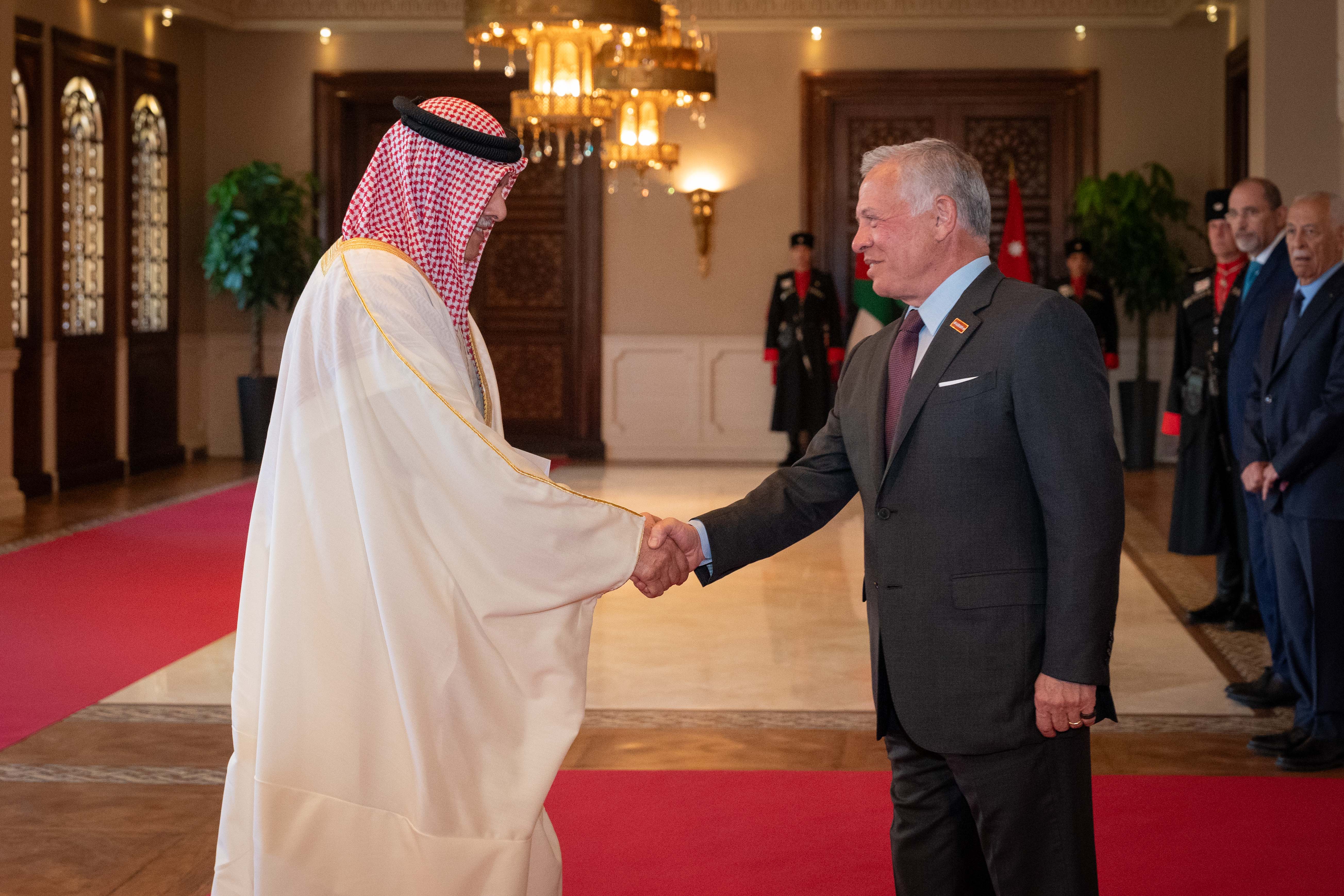 King accepts credentials of new ambassadors