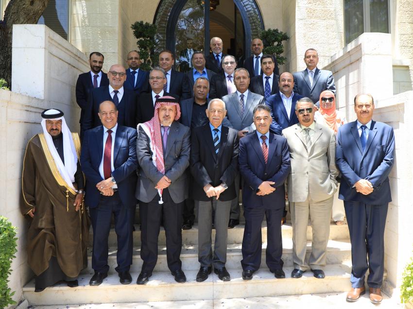 العيسوي يلتقي وفدا من ملتقى النخبة