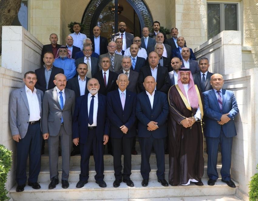 العيسوي يلتقي وفدا من وجهاء العقاربة وآخر شبابيا من إربد