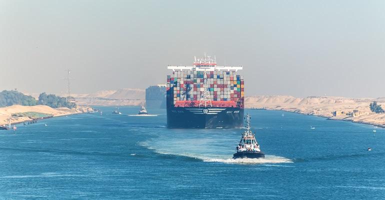 Egypt debunks Suez Canal sale rumors