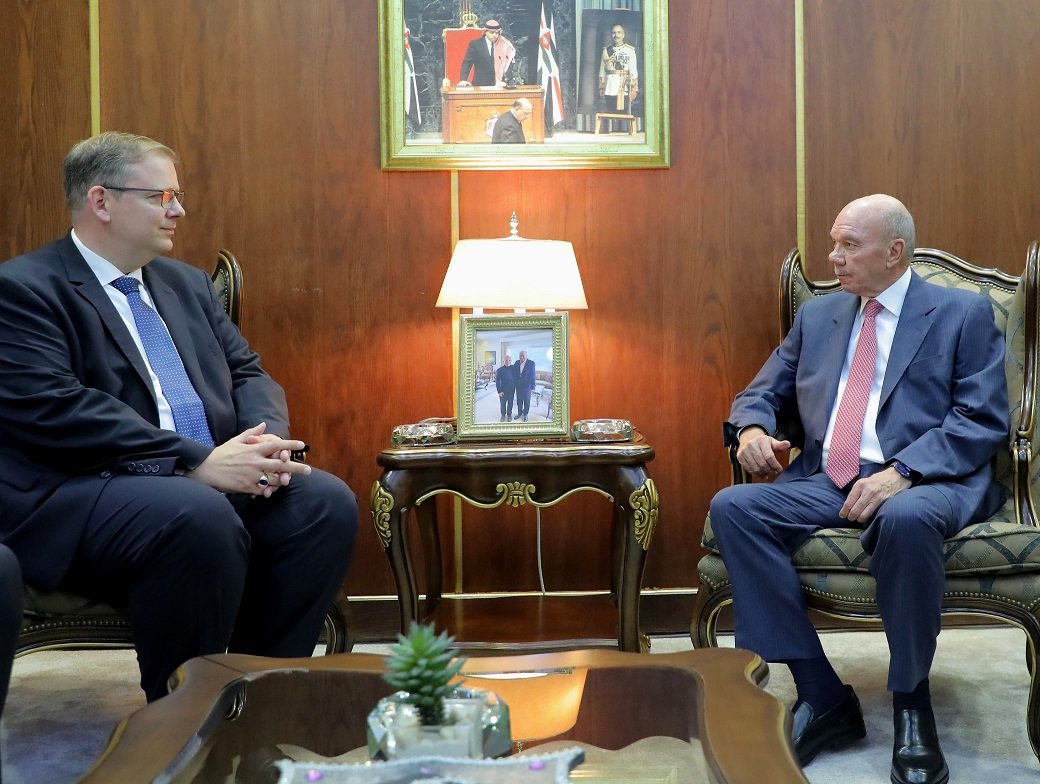 Fayez urges global action on Israeli-Palestinian conflict in meeting with German MP