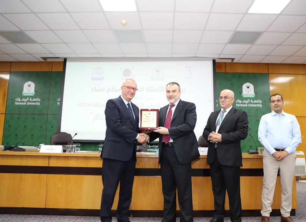 Fathi Saleh honored at Yarmouk University's 8th International Conference on Green Tourism and Investment