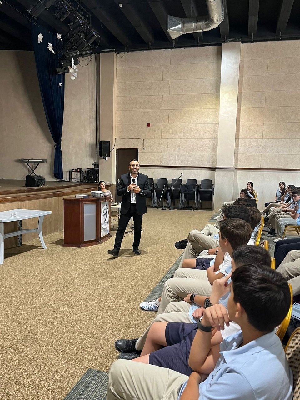 Haytham Ereifej highlights electoral process and civic engagement at Alliance Academy Jordan