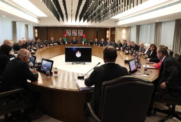 PM Khasawneh’s cabinet officially resigns