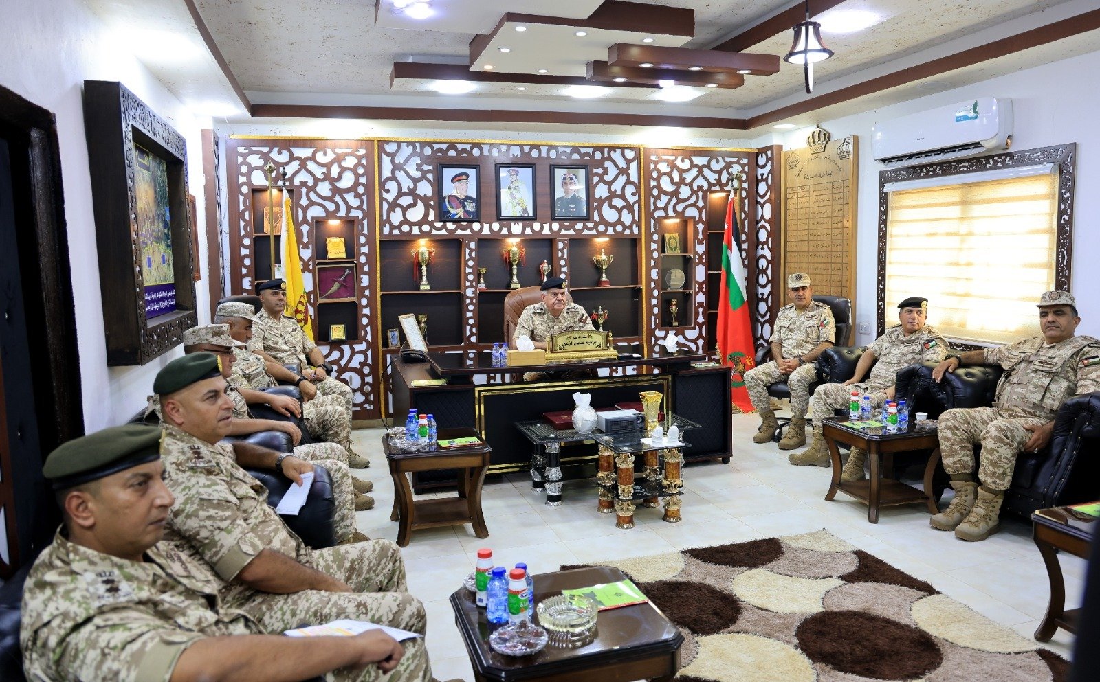 Army Chief visits northern border, vows strong sefense against threats