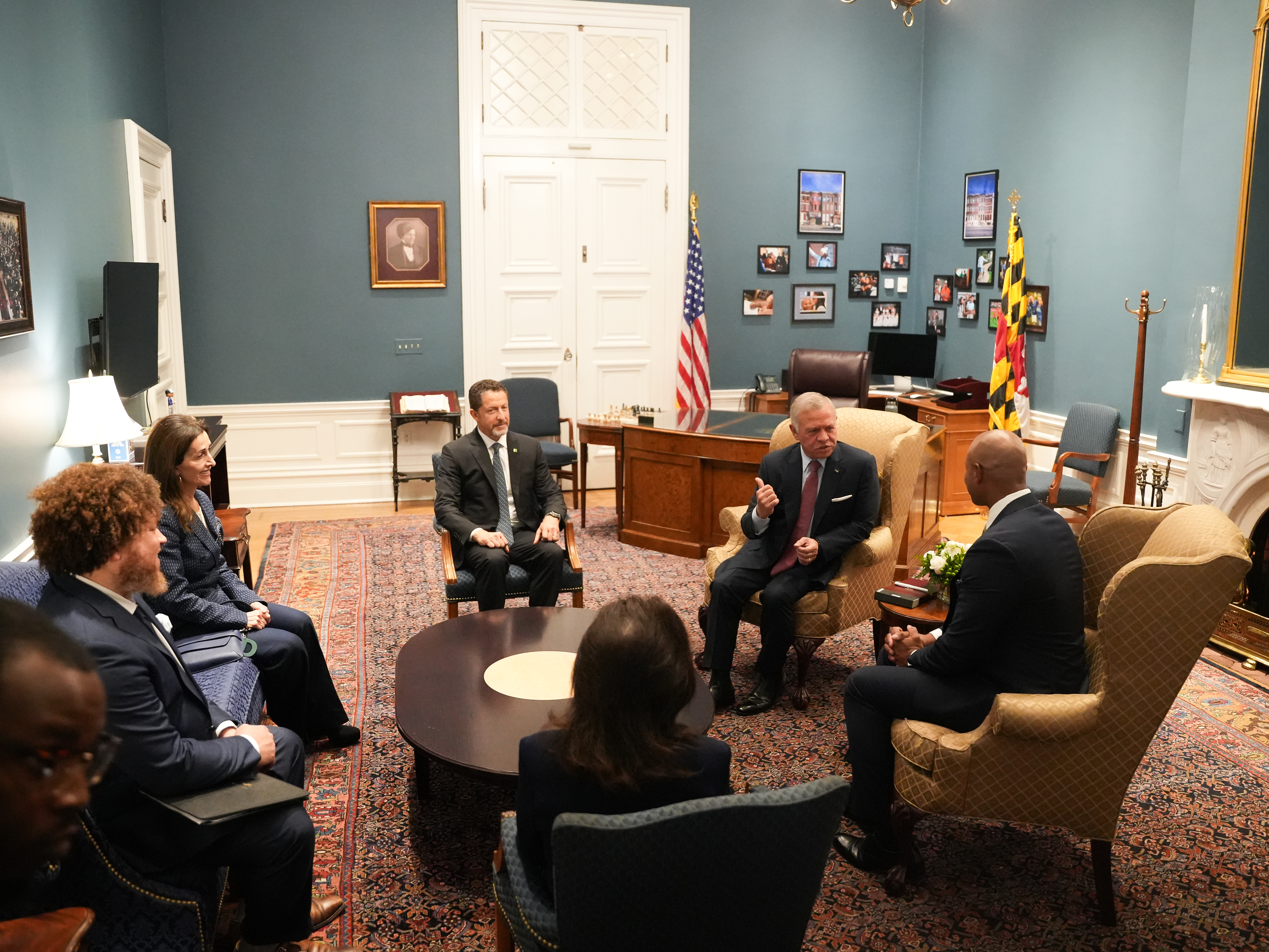 King meets US CEOs, representatives of universities