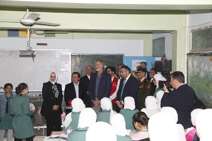 King of Spain visits UNRWA’s Al-Baqa’a Girls' school