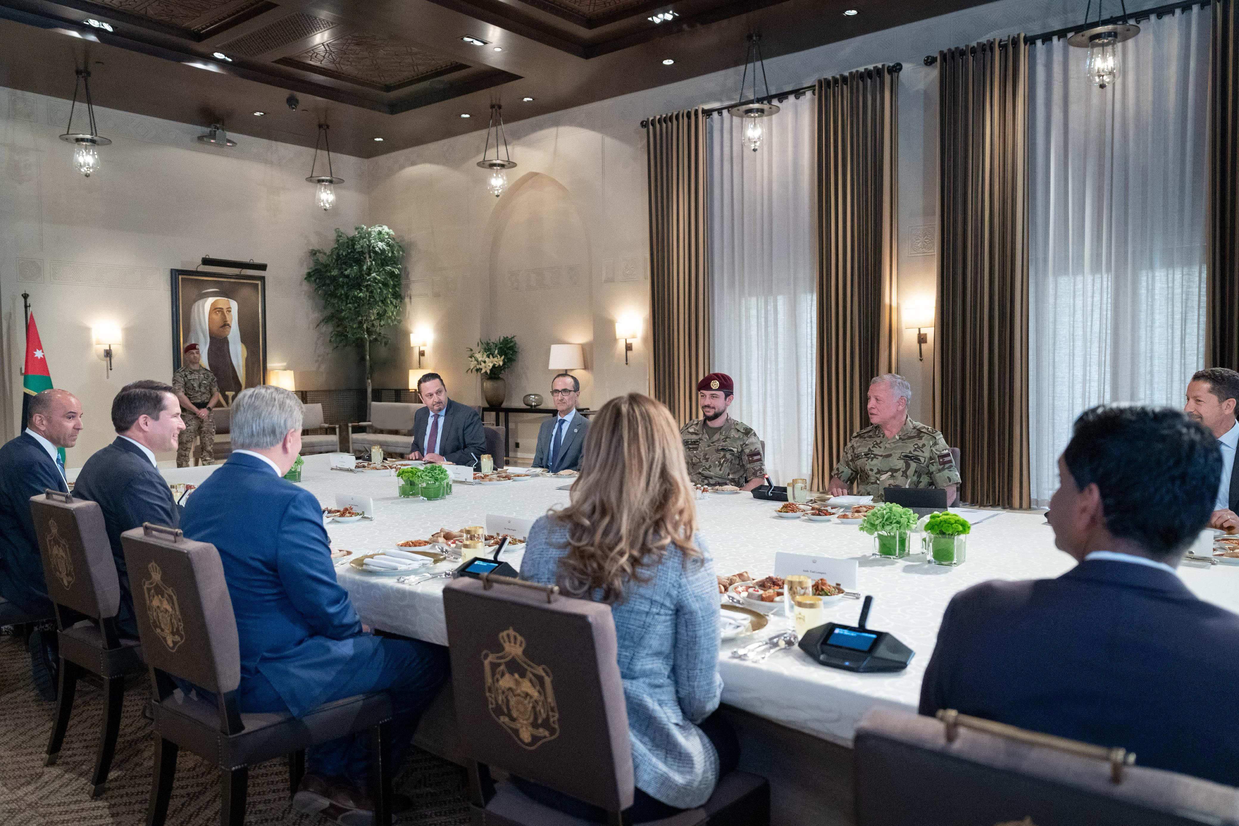 King receives US House Armed Services Committee delegation