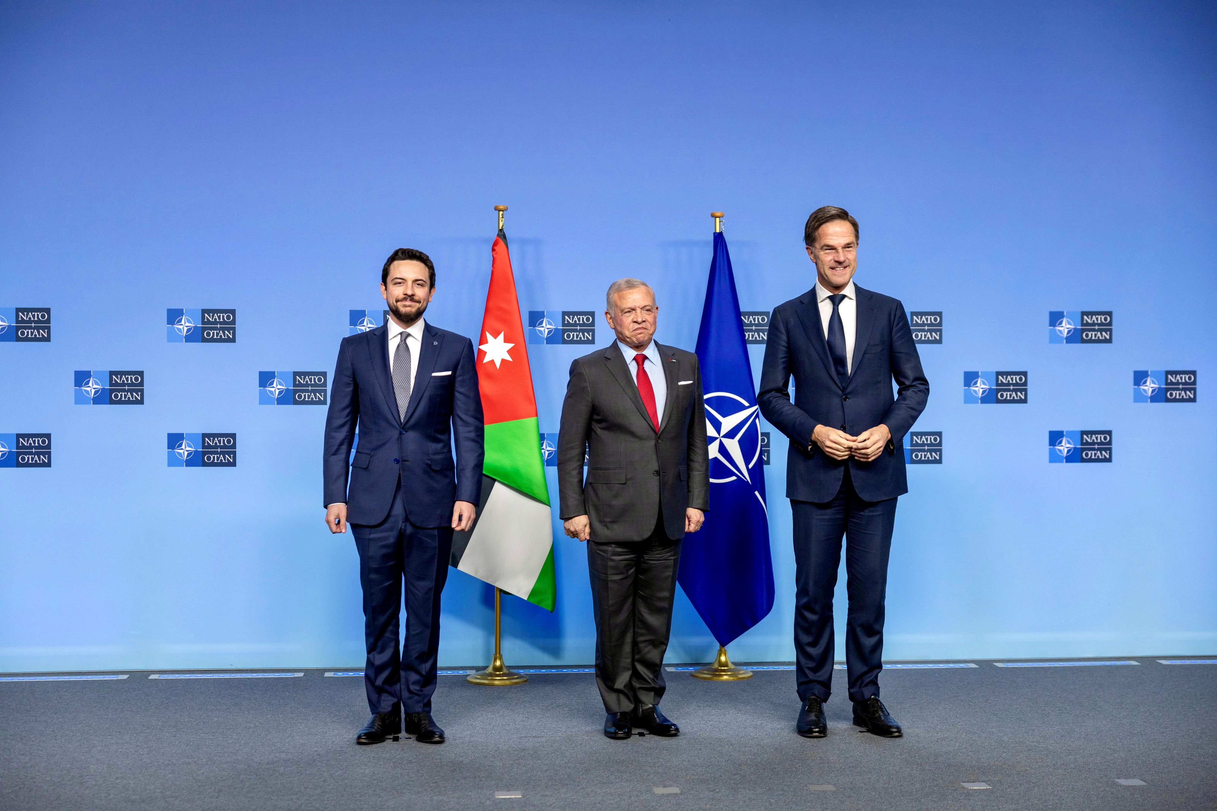 King meets NATO chief, FMs of NATO member states in Brussels