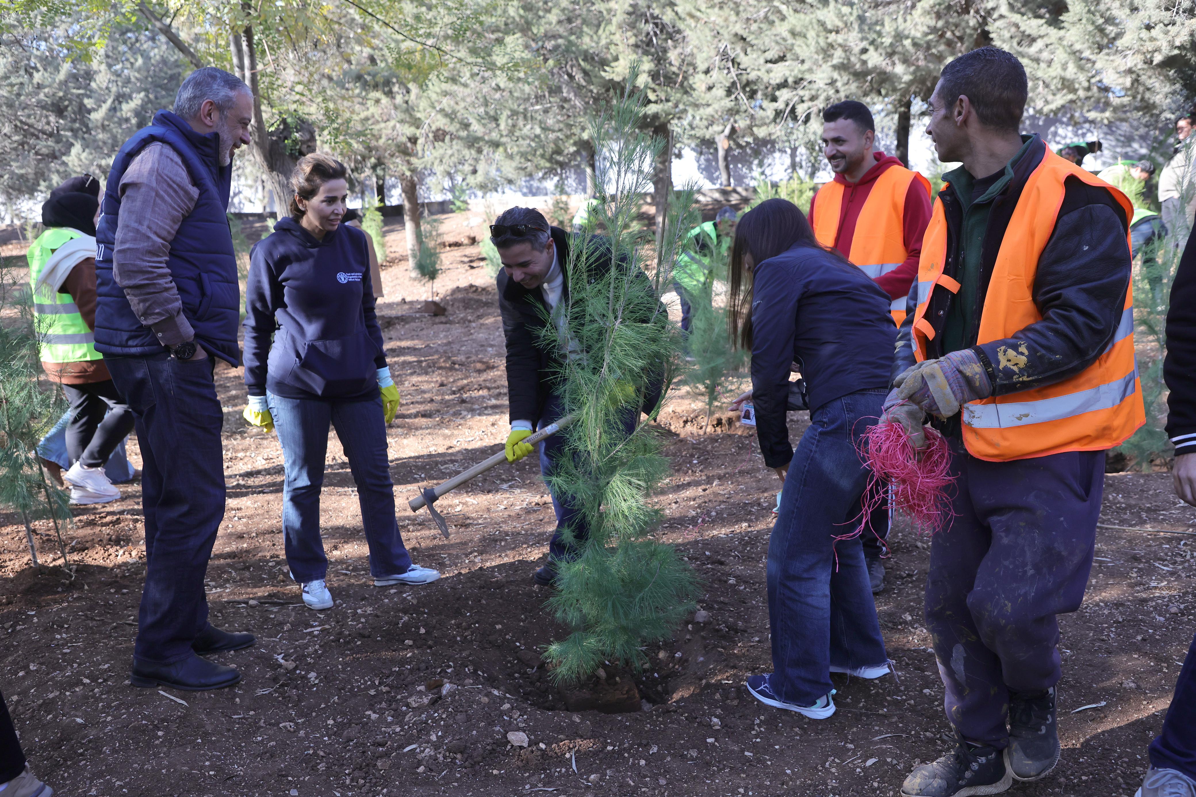 Youth minister emphasizes volunteerism for sustainable development