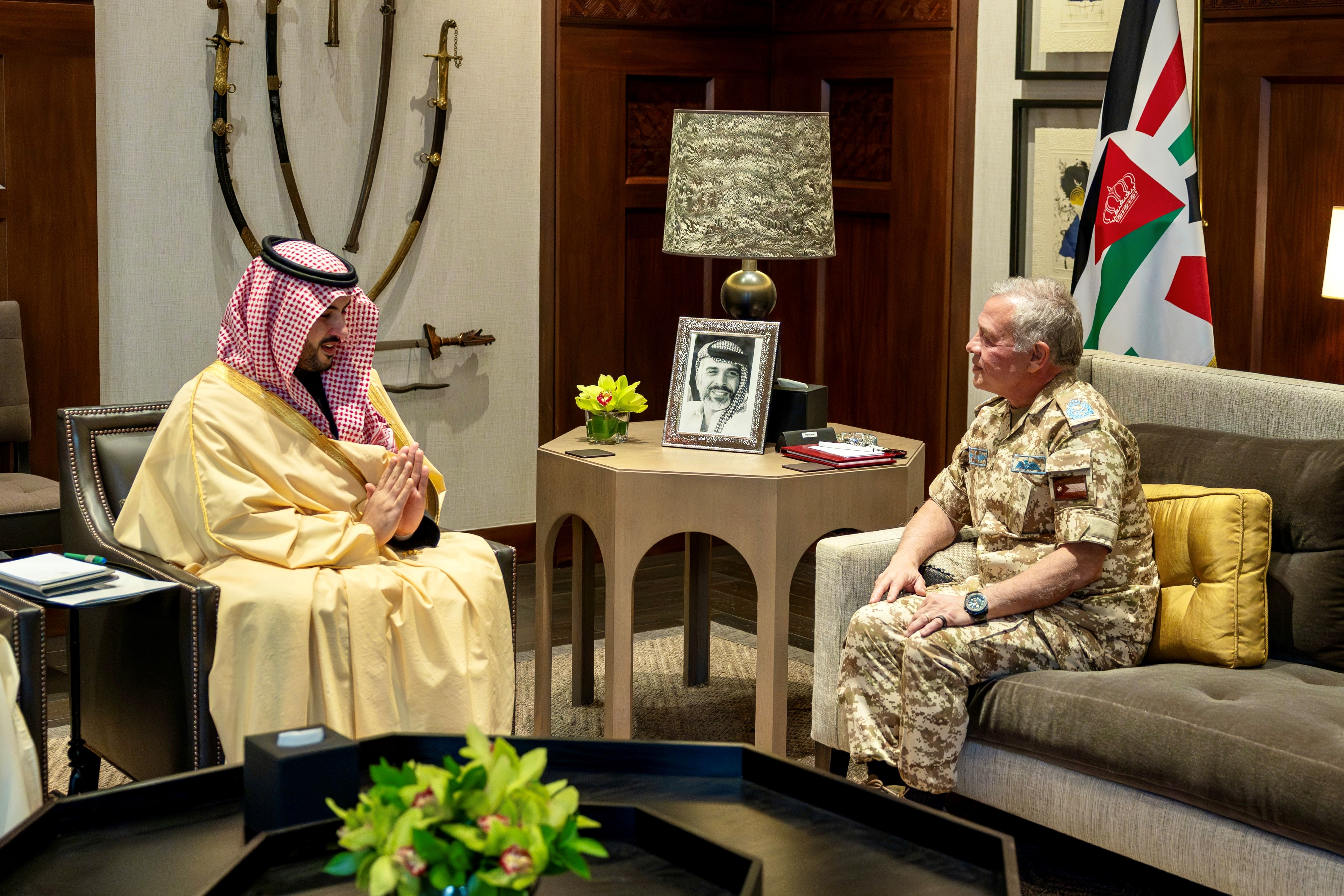 King receives Saudi defence minister