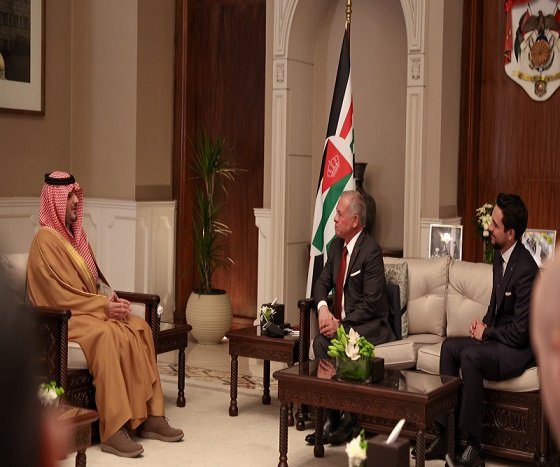 King receives Saudi interior minister