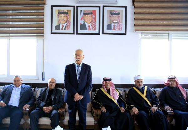 العيسوي ينقل تعازي الملك وولي العهد للبدارين وأبو سليم والدباس والبسطامي والطرزي والحياصات وبدوي