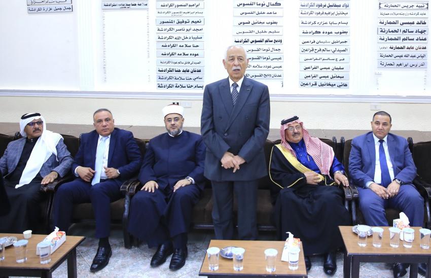 مندوبا عن الملك وولي العهد .. العيسوي يعزي عشائر السواعير والأزايدة والشديفات والأرتيمة