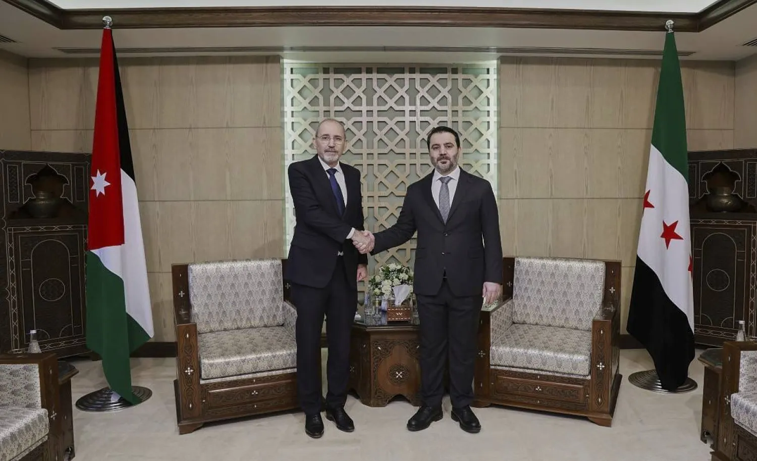 Safadi, Shaibani seen dining in Damascus in message of stability- video