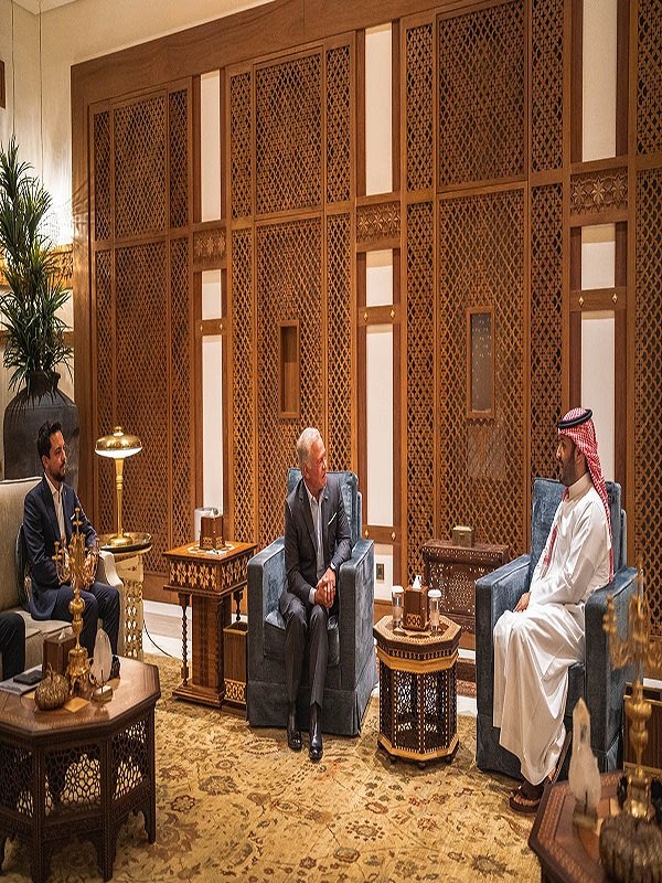 King meets with Saudi crown prince