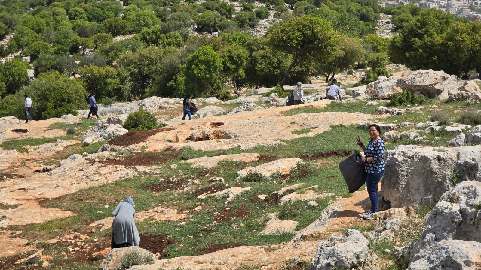 Classic Fashion marks Earth Day with Ajloun forest cleanup