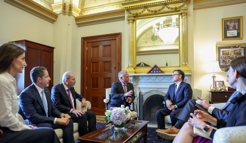 King meets US House speaker, House and Senate committees