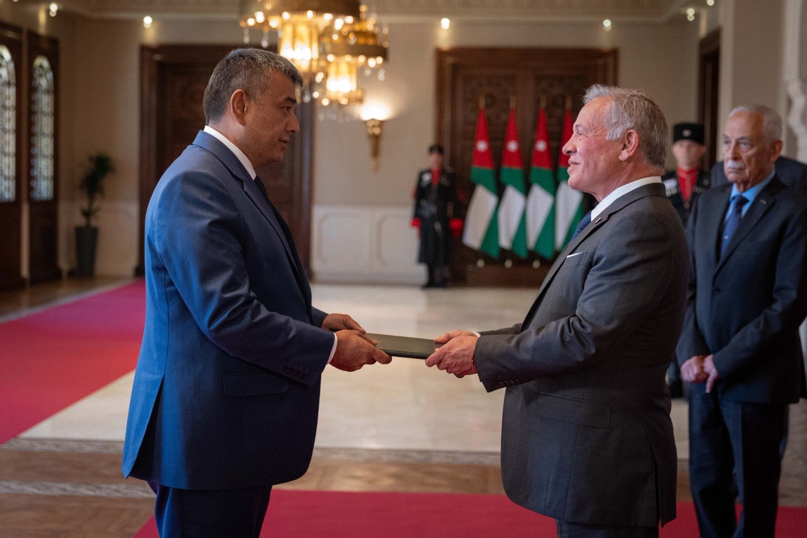 King accepts credentials of new ambassadors