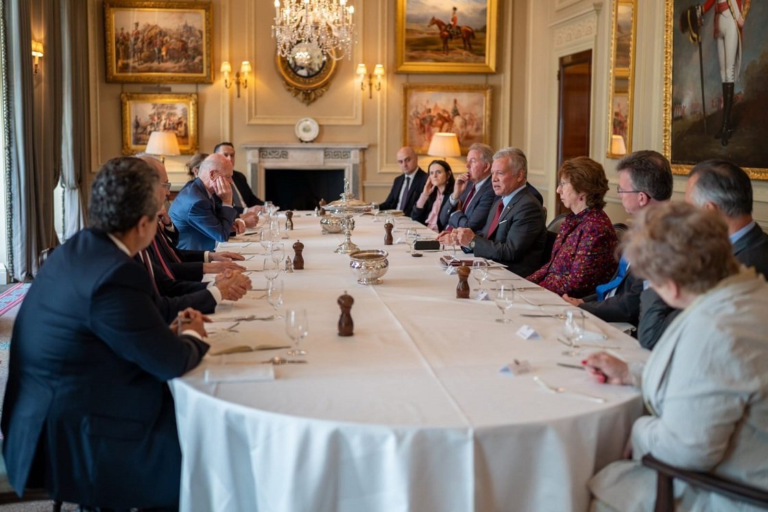 King meets with UK officials, Parliament members