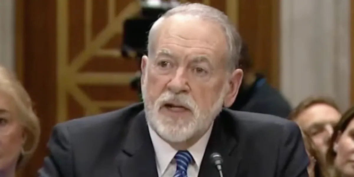 Huckabee suggests Muslim countries should give up land for Palestinian state