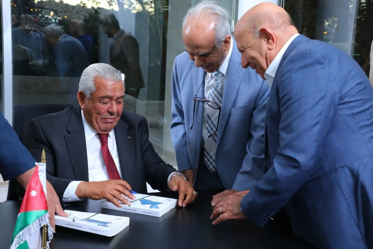 جامعة العلوم التطبيقية الخاصة تستضيف ندوة لإشهار كتاب شذرات من تاريخ الأردن لدولة الدكتور عبدالرؤوف الروابدة