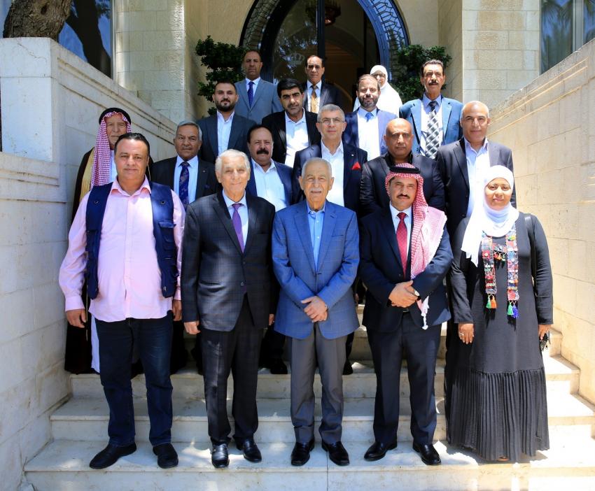 العيسوي يلتقي وفدا من أعضاء المجلس المحلي الأمني لوادي السير