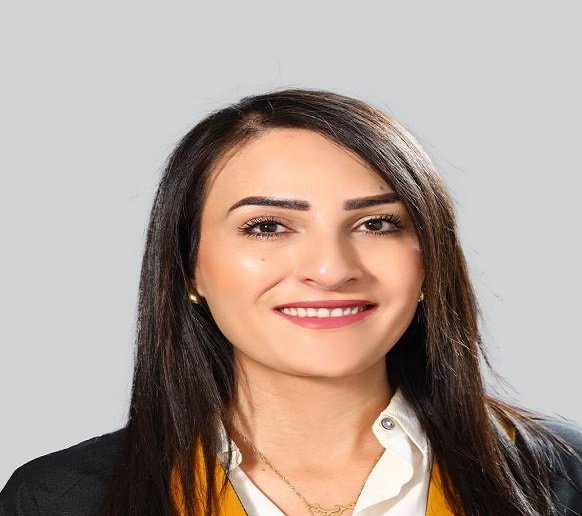 مها خميس اللوزي .. مبارك الماجستير